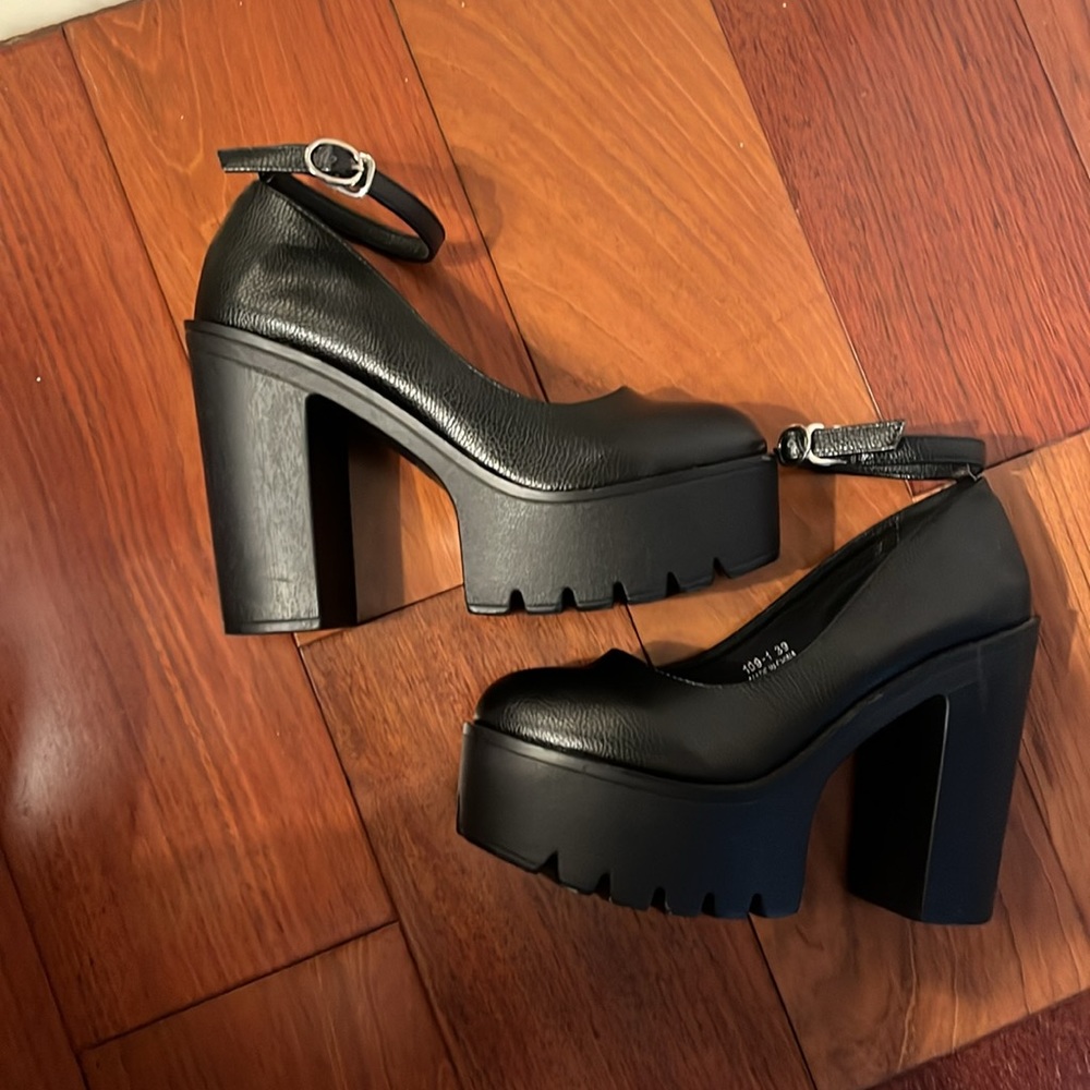 platform Mary Jane heels